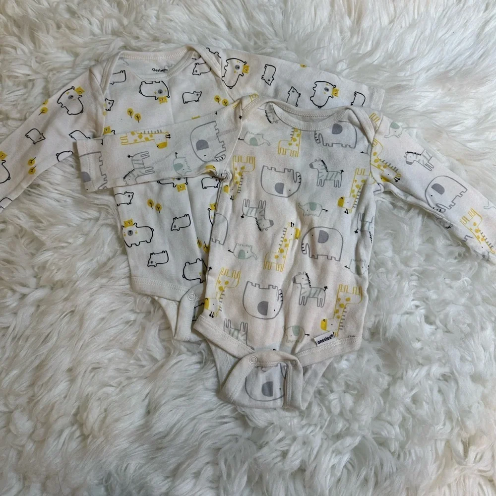 Gerber Baby Boy 0-3 month onesies lot